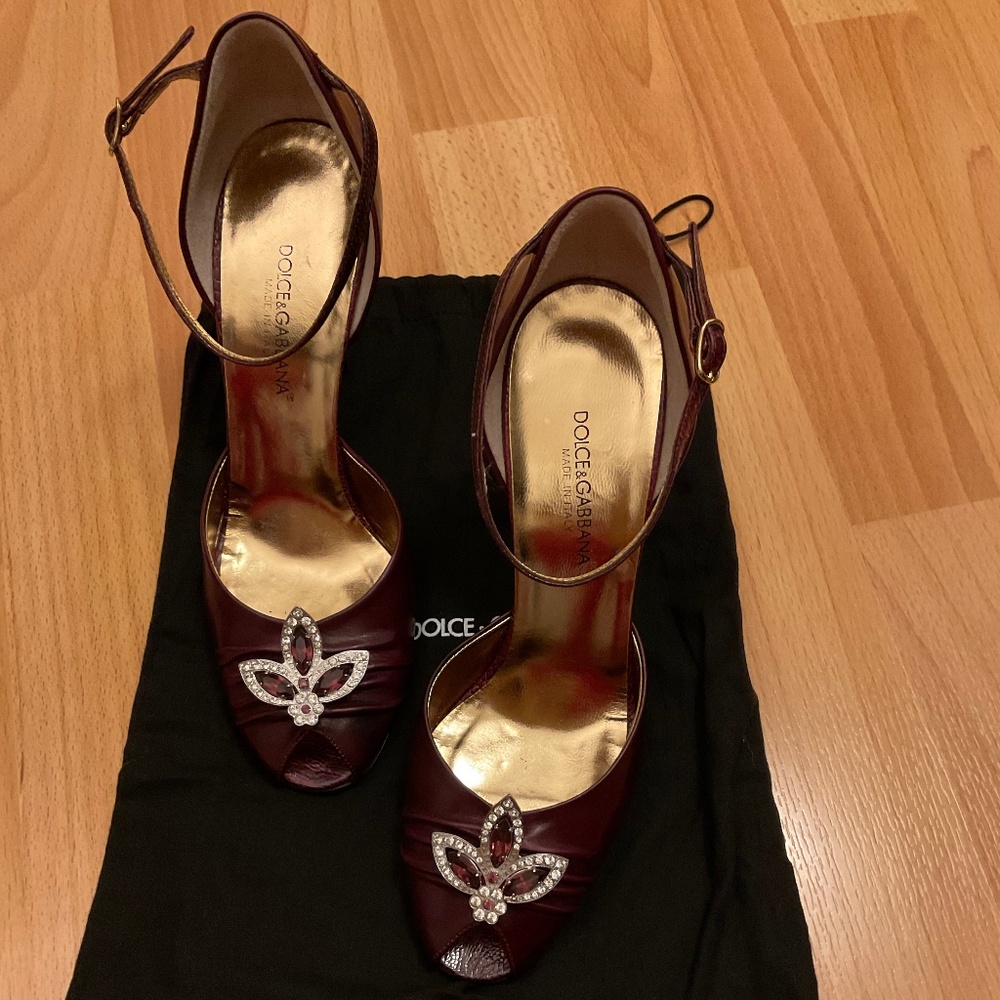 Dolce & Gabbana Vitello Granata heels (Burgundy)